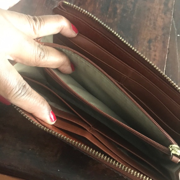 100% Coach Wallet - Picture 5 of 5